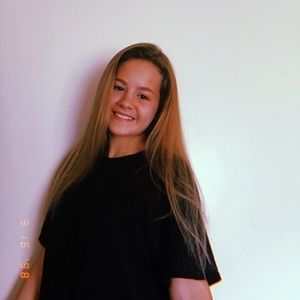 Meet your Posher, Kaitlyn